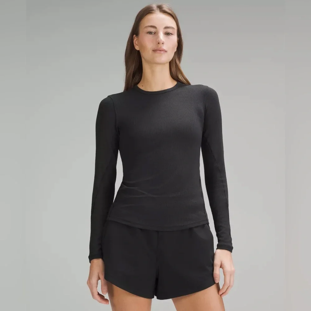 Lululemon Tight Long-Sleeve Shirt size‎ 2